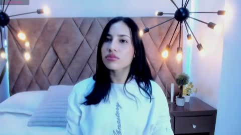 Snapshot of tamara_ssummer chatting on July 2026 01:43:01 PM tamara_ssummer online show from July 2026 01:43:01 PM