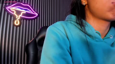 Snapshot of tamaraakins chatting on January 2025 12:41:02 PM Tamy online show from January 2025 12:41:02 PM