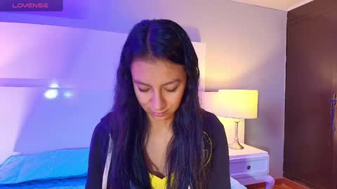 Snapshot of tamaraakins chatting on September 2025 12:48:01 PM Tamy online show from September 2025 12:48:01 PM