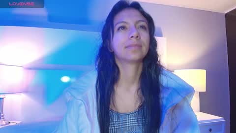 Snapshot of tamaraakins chatting on October 2025 12:25:02 PM Tamy online show from October 2025 12:25:02 PM