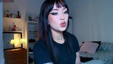 Cami 3 online show from May 2026 10:00:01 AM