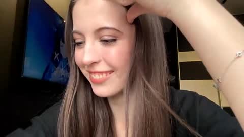 Snapshot of tamikawieand chatting on November 2025 11:52:02 AM Sasha online show from November 2025 11:52:02 AM