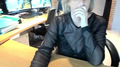 Snapshot of tammy4camfun chatting on February 2025 03:52:02 PM Tammy online show from February 2025 03:52:02 PM