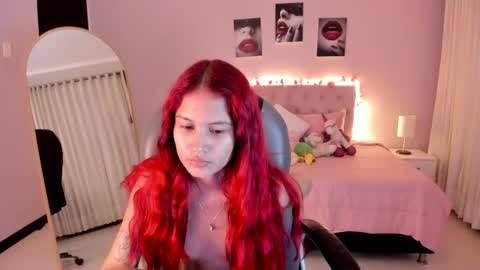 Snapshot of tamy_edwards chatting on June 2026 08:18:02 AM Tamy online show from June 2026 08:18:02 AM