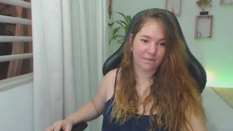 Snapshot of tamy_shine87 chatting on December 2024 01:39:01 AM Im Samy online show from December 2024 01:39:01 AM