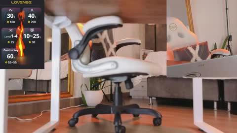 Tania Dias online show from April 2026 08:42:01 PM