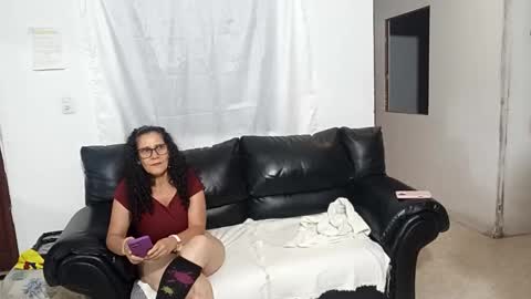 taniamilf69 online show from December 2025 07:32:01 PM