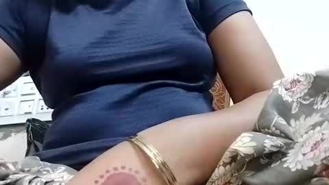 Snapshot of taniya_roy4628 chatting on May 2026 02:55:02 PM taniya_roy4628 online show from May 2026 02:55:02 PM