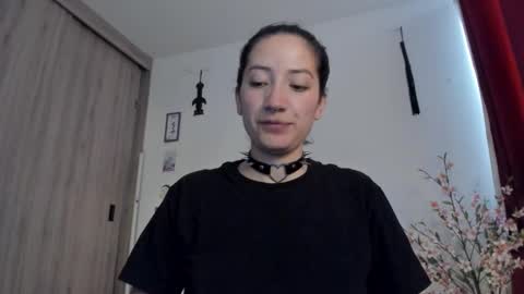 Snapshot of tanya_worldbondage chatting on December 2024 07:46:02 PM tanya online show from December 2024 07:46:02 PM