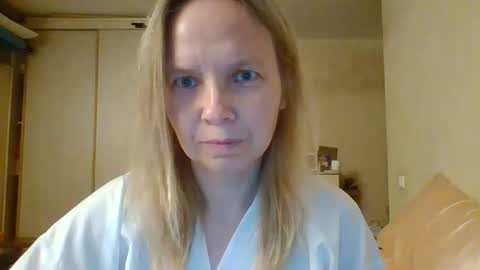 Snapshot of tanystar chatting on December 2025 01:16:02 PM tanystar online show from December 2025 01:16:02 PM