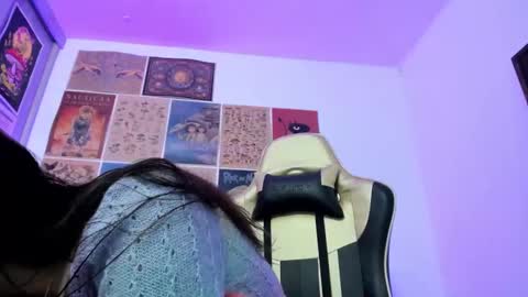 Snapshot of tara_hs chatting on January 2025 07:34:01 PM online show from January 2025 07:34:01 PM