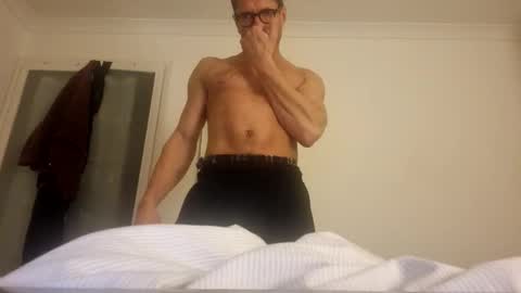 Snapshot of tartankingofscots chatting on December 2025 08:14:01 PM tartankingofscots online show from December 2025 08:14:01 PM