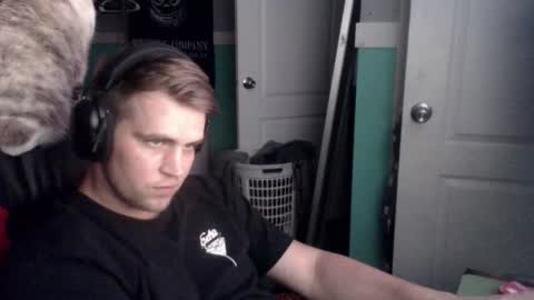 tarus333 online show from October 2025 10:12:01 AM