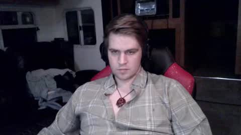 tarus333 online show from December 2025 07:50:02 AM