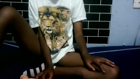 Tasha online show from October 2025 02:42:02 PM