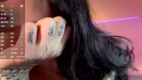 Snapshot of tashinadoncaster chatting on May 2026 10:15:02 PM Viola online show from May 2026 10:15:02 PM