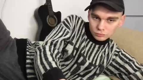 tasteithorny online show from December 2024 06:05:01 PM