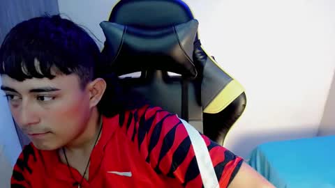 T A T A N online show from November 2025 08:14:01 PM