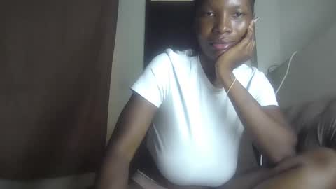 Snapshot of tatiana_254 chatting on October 2025 09:35:02 AM tatiana_254 online show from October 2025 09:35:02 AM