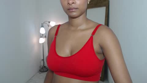 isabel online show from October 2025 03:07:01 AM