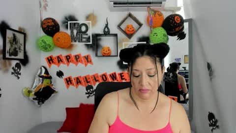 tatiana_sofiaa online show from October 2025 02:31:01 PM