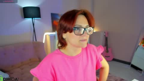 Snapshot of taticamomile chatting on May 2026 12:15:01 PM Tatica online show from May 2026 12:15:01 PM