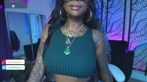 Tatted Queen online show from November 2025 11:38:01 PM