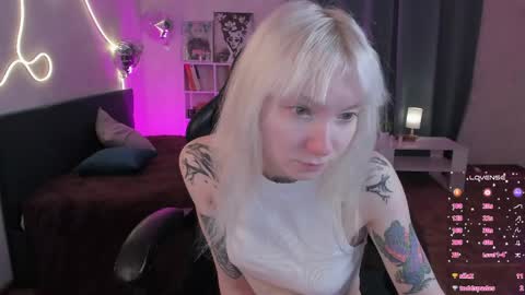 Snapshot of tattoo_artbaby chatting on May 2026 01:13:02 AM tattoo_artbaby online show from May 2026 01:13:02 AM