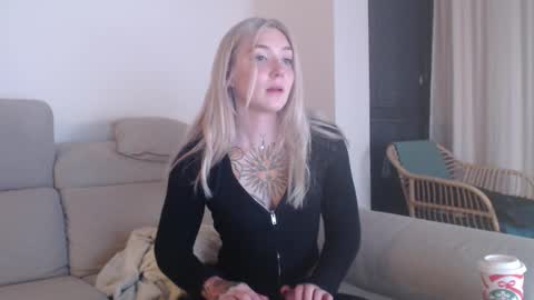 tattoobbgirl online show from December 2025 05:54:02 PM
