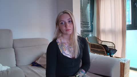 tattoobbgirl online show from February 2026 05:35:01 PM