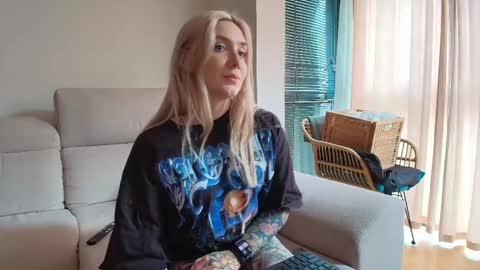 tattoobbgirl online show from April 2026 01:26:01 PM