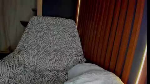 Antonia online show from March 2025 07:59:02 PM