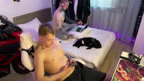 Alex but u can call me Theo online show from March 2026 08:44:02 AM