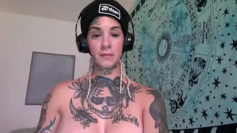 Snapshot of tattooed_natalia chatting on January 2025 09:30:02 AM Natalia 3 online show from January 2025 09:30:02 AM
