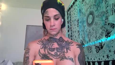 Snapshot of tattooed_natalia chatting on January 2025 12:47:02 PM Natalia 3 online show from January 2025 12:47:02 PM