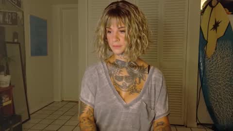 Snapshot of tattooed_natalia chatting on September 2025 08:38:01 AM Natalia 3 online show from September 2025 08:38:01 AM