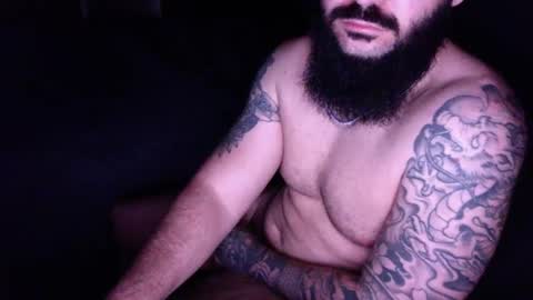 Snapshot of tattooedandbearded22 chatting on October 2025 06:32:02 AM tattooedandbearded22 online show from October 2025 06:32:02 AM