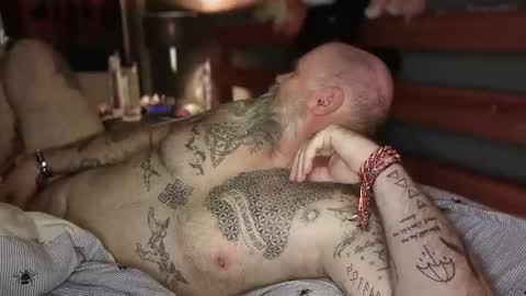 Tattooeddilf 01 online show from December 2025 02:50:01 AM