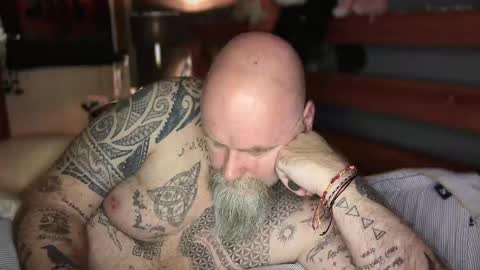 Tattooeddilf 01 online show from December 2025 11:09:01 PM