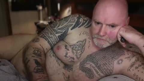 Tattooeddilf 01 online show from April 2026 11:19:02 PM