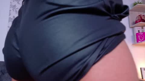 Snapshot of taty_miller chatting on May 2026 09:22:01 PM Taty Miller online show from May 2026 09:22:01 PM