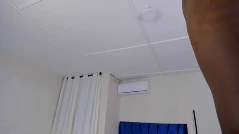 tau_montes online show from March 2026 03:36:01 AM