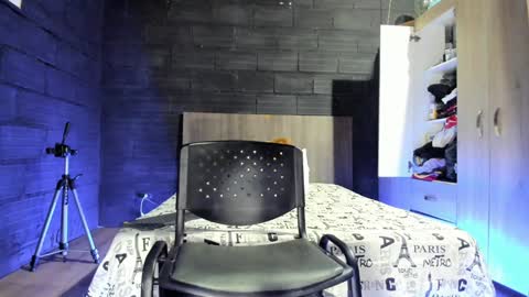  T A U R U S  online show from February 2025 02:36:02 AM