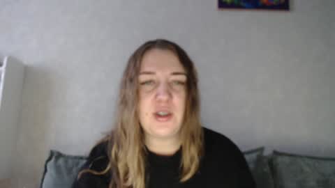 Snapshot of taxxxu chatting on December 2024 07:06:02 AM Diana online show from December 2024 07:06:02 AM