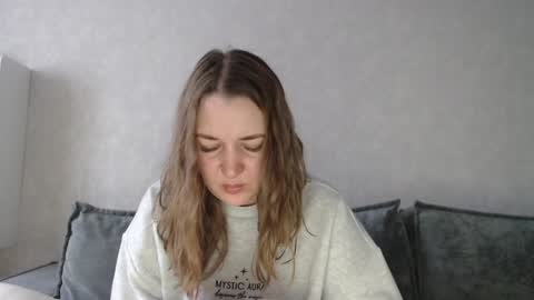 Snapshot of taxxxu chatting on December 2024 08:00:02 AM Diana online show from December 2024 08:00:02 AM