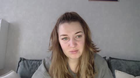 Snapshot of taxxxu chatting on January 2025 11:33:01 AM Diana online show from January 2025 11:33:01 AM