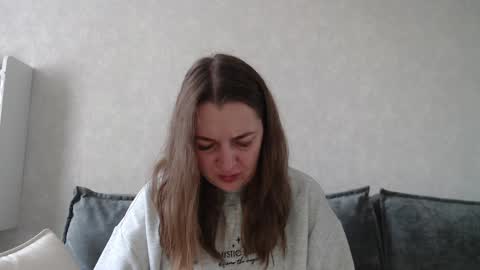 Snapshot of taxxxu chatting on January 2025 11:04:02 AM Diana online show from January 2025 11:04:02 AM