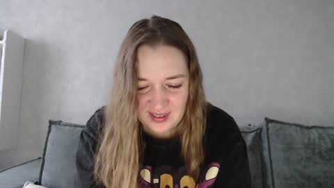 Snapshot of taxxxu chatting on January 2025 09:15:02 AM Diana online show from January 2025 09:15:02 AM