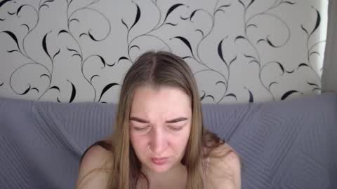 Snapshot of taxxxu chatting on October 2025 06:20:02 AM Diana online show from October 2025 06:20:02 AM