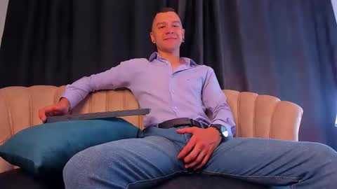 Snapshot of tayler_milers chatting on June 2026 04:06:01 AM tayler_milers online show from June 2026 04:06:01 AM